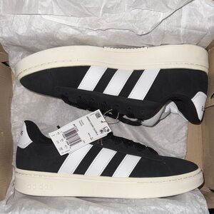 NWT Adidas Black Grand Court Alpha 00’s sneaker. Sz.9m. Original box(damaged)